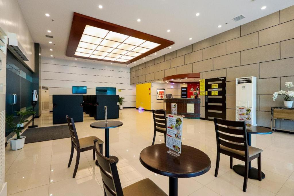 Hotel Sogo Macapagal Paranaque City Екстер'єр фото